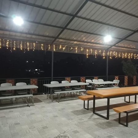 Villa Chacha At Macarena, Megamendung 외부 사진