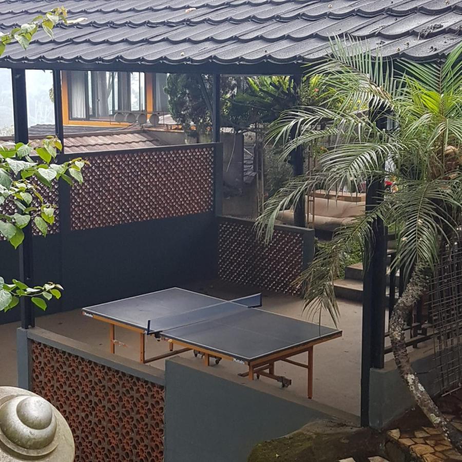 Villa Chacha At Macarena, Megamendung 외부 사진