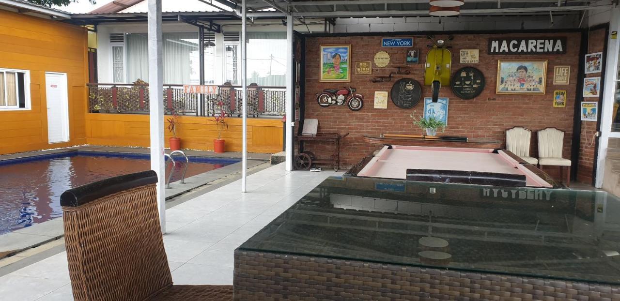 Villa Chacha At Macarena, Megamendung 외부 사진