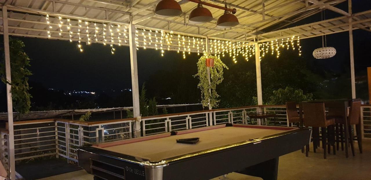 Villa Chacha At Macarena, Megamendung 외부 사진